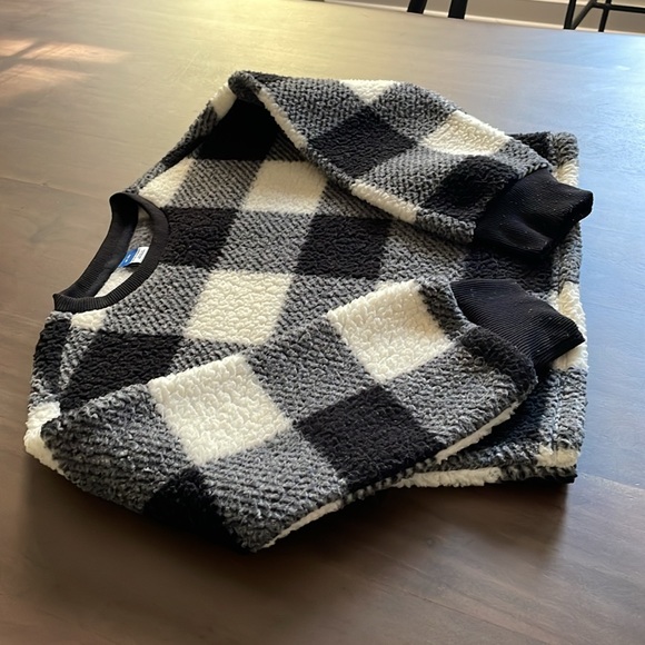 Old Navy Girls Fleece pullover sweatshirt size Medium/ 8 - Picture 2 of 6